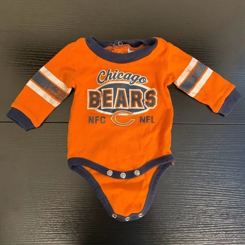 NFL Chicago Bears One-Piece Bodysuit Lot of 2 Infant Baby‎ 0-3M